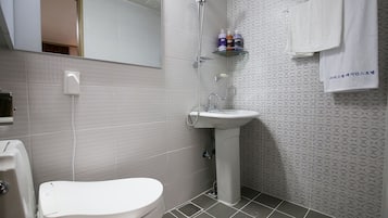 Phòng, không hút thuốc | Phòng tắm | Buồng tắm vòi sen, đồ dùng nhà tắm miễn phí, máy sấy tóc