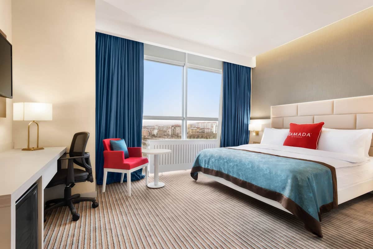 minibar, in-room safe, desk, blackout curtains