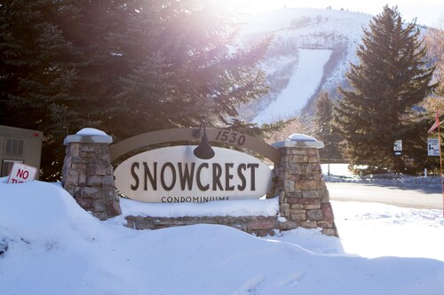 Ski Condo in Park City. Walk to the Lifts.