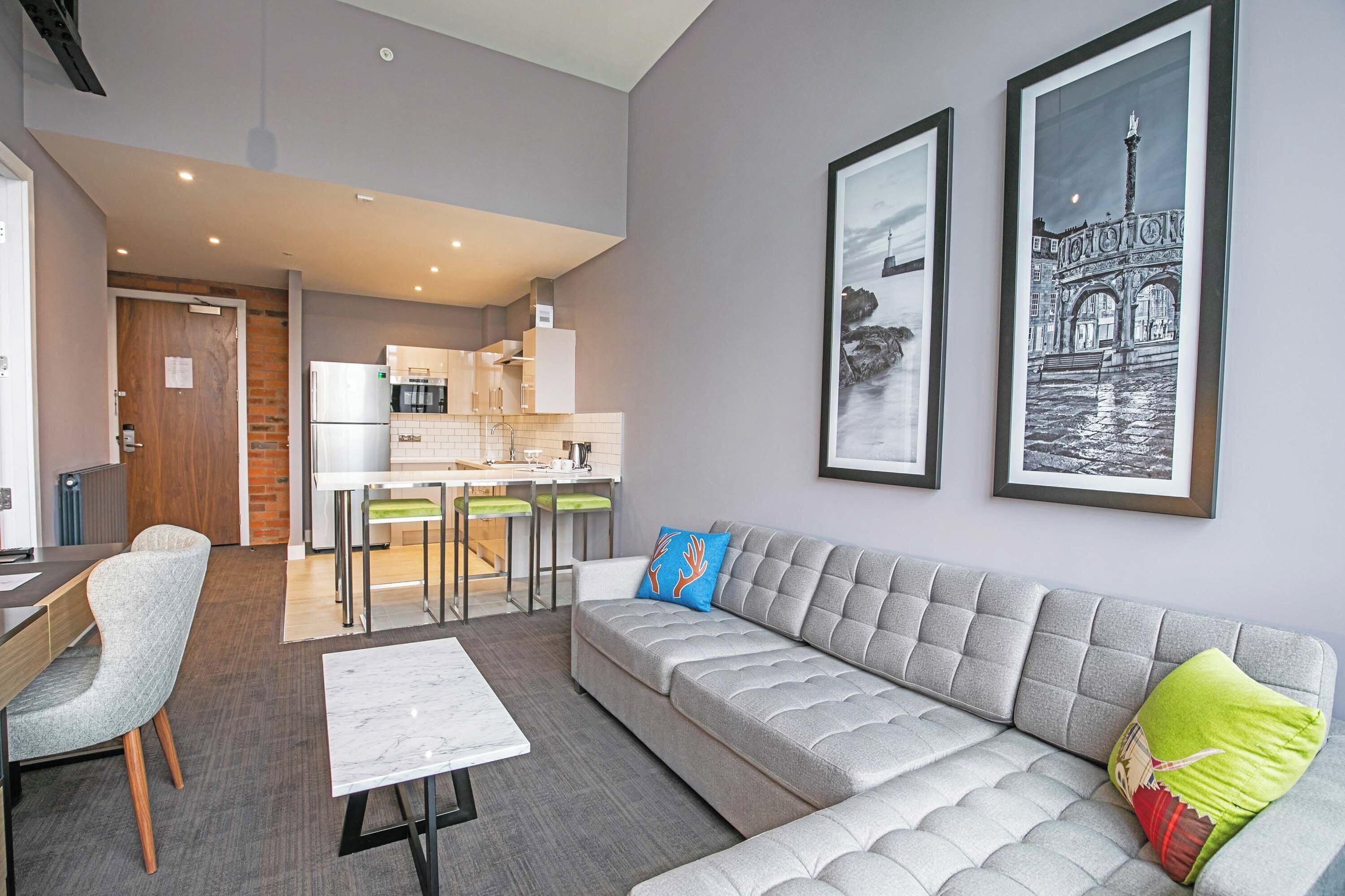 Executive Suite, 1 Bedroom, 1 King, Sofa Bed, Kitchen | Premium bedding, in-room safe, blackout drapes, iron/ironing board