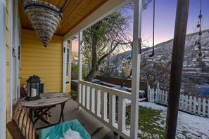 Outdoor dining - The Yellow House - Old Town 2BR (Park City)