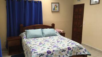 1 bedroom, iron/ironing board, Internet, bed sheets