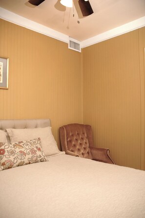 1 Schlafzimmer, Zimmersafe, Bügeleisen/Bügelbrett, WLAN