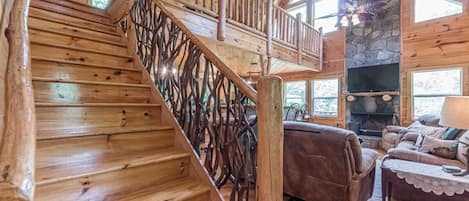Smart TV, fireplace, DVD player, offices