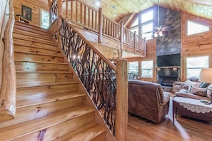 Smart TV, fireplace, DVD player, offices