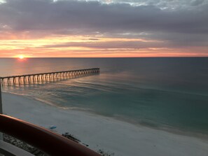 Beach/ocean view - Beach Colony East, Spectacular 15th Floor Beachfront Views, Directly on beach (Navarre Beach)