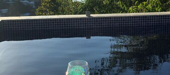 Romantic 1BR Oasis – Private Pool, Ocean Views, Near Cruz Bay