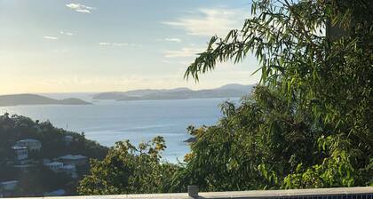 Romantic 1BR Oasis – Private Pool, Ocean Views, Near Cruz Bay