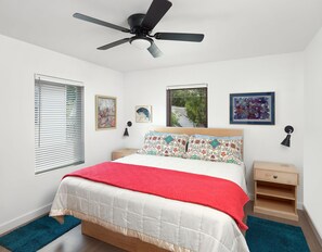 2 chambres, fer et planche à repasser, Wi-Fi gratuit, draps fournis