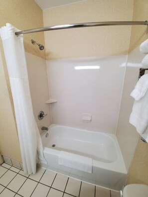 Bathroom shower - Wingate by Wyndham Uniontown (Uniontown)