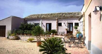 Agriturismo Baglio Donna Santa