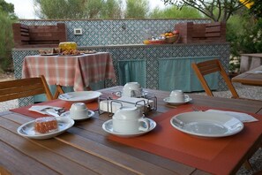 Desayuno bufé gratuito y diario