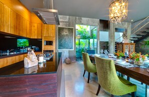Villa, 3 Bedrooms, Non Smoking | 3 bedrooms, in-room safe, desk, free WiFi - Villa Daana Uluwatu (Ungasan)