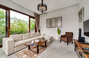 Villa, 3 Bedrooms, Non Smoking | Living room | Flat-screen TV, MP3 dock - Villa Daana Uluwatu (Ungasan)