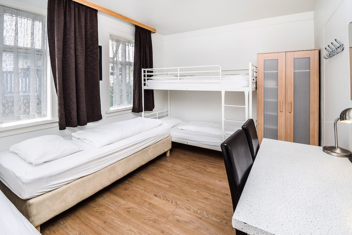 Family Quadruple Room, Shared Bathroom