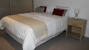 Apartment, 1 Bedroom | 1 bedroom, desk, blackout curtains, free WiFi - Freedom Plaza Apartments (Windhoek)