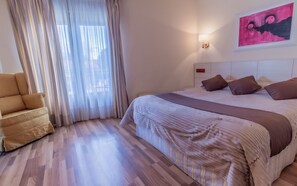 Superior Double Room | Desk, free WiFi, bed sheets - Hostal Rural El Caño by Viverestays (Alpedrete)