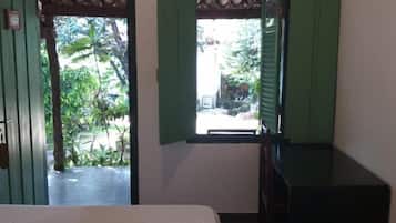 Minibar, free rollaway beds, free WiFi, bed sheets