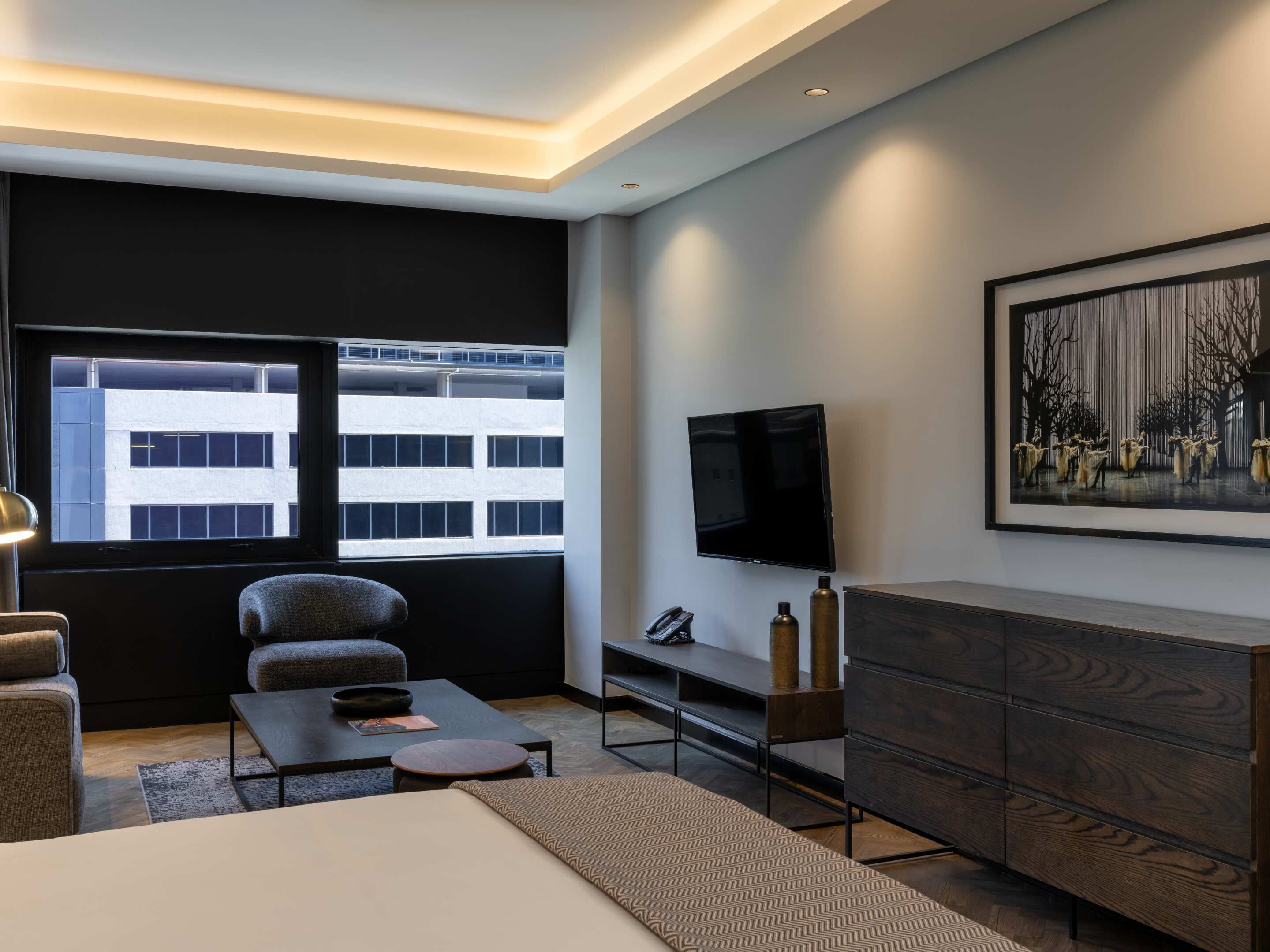 Studio, 1 King Bed, City View | In-room safe, iron/ironing board, WiFi (free)