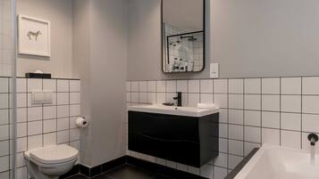 Appartement Deluxe, 2 chambres, balcon, vue montagne | Salle de bain