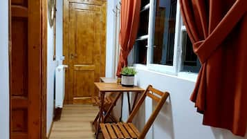 Deluxe Apartment, 1 Bedroom, Non Smoking, Balcony (Mitropoliei 4) | Living area | Flat-screen TV