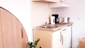 Comfort Studio, Non Smoking, Terrace (Mitropoliei  4 ) | Private kitchenette | Fridge, microwave, stovetop, espresso maker