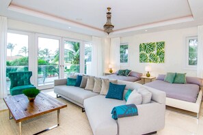 Luxury House, Multiple Bedrooms