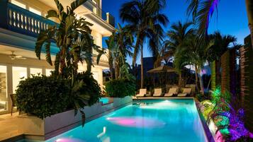 Outdoor pool, free pool cabanas, pool umbrellas