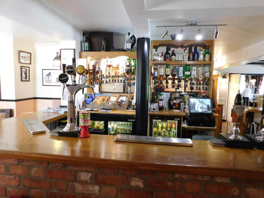 Bar (en la propiedad)