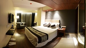 Artículos del minibar gratis y caja de seguridad en la habitación 