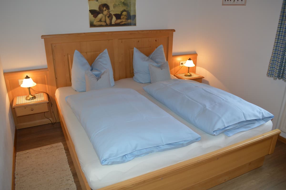 Apartment, Terrace | Free cots/infant beds, free WiFi, bed sheets