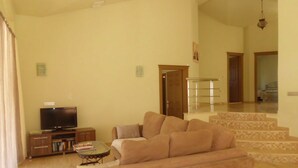 Luxury Villa, 2 Bedrooms, Kitchen, Mountain View | Living room - Homes Etc. Estates (Marmaris)