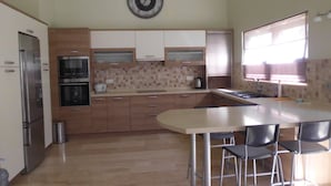Luxury Villa, 2 Bedrooms, Kitchen, Mountain View | Private kitchenette - Homes Etc. Estates (Marmaris)