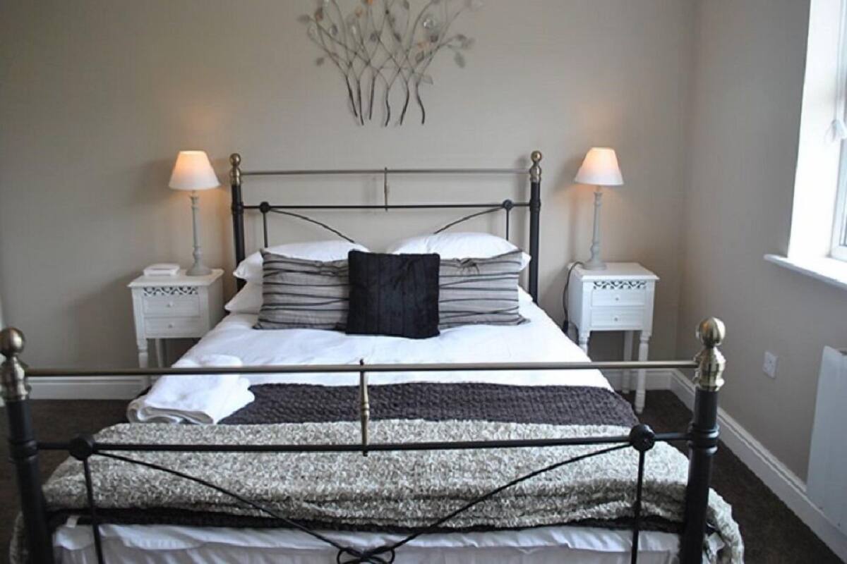 Apartment, 2 Schlafzimmer (2) | Bügeleisen/Bügelbrett, kostenloses WLAN, Bettwäsche