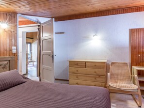 2 عدّة غرف نوم وواي فاي وملاءات أسرّة