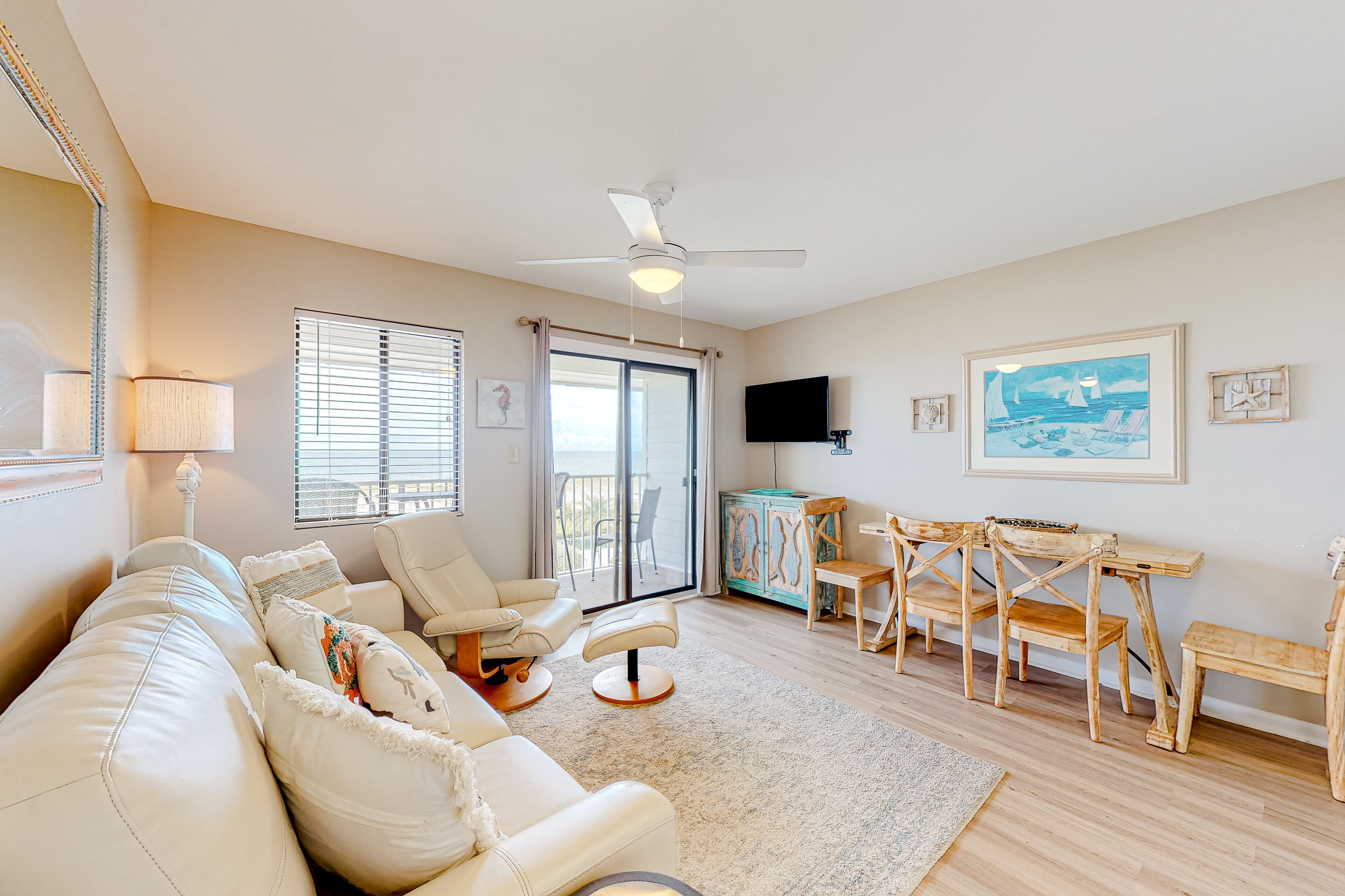 Gulf Shores resort condo w/ gulf view, central AC, & access to pools