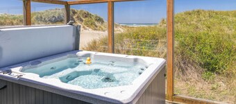Ocean Front! Step Straight Out The Door Onto The Sand! Hot Tub! Dog Friendly!