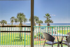 Interior - Gulf-front condo with shared pool & hot tub - walk to beach (Fort Morgan)