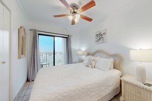 2 chambres, fer et planche à repasser, accès Internet, draps fournis