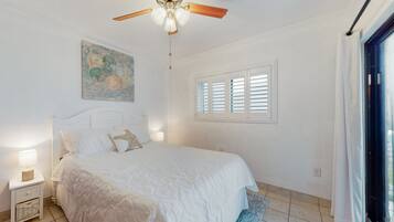 2 chambres, fer et planche à repasser, accès Internet, draps fournis