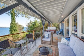 Terrace/patio - Impeccable views of the Sound complete with hot tub & pool table (Port Ludlow)