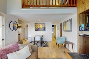 Televisio, takka, DVD-soitin