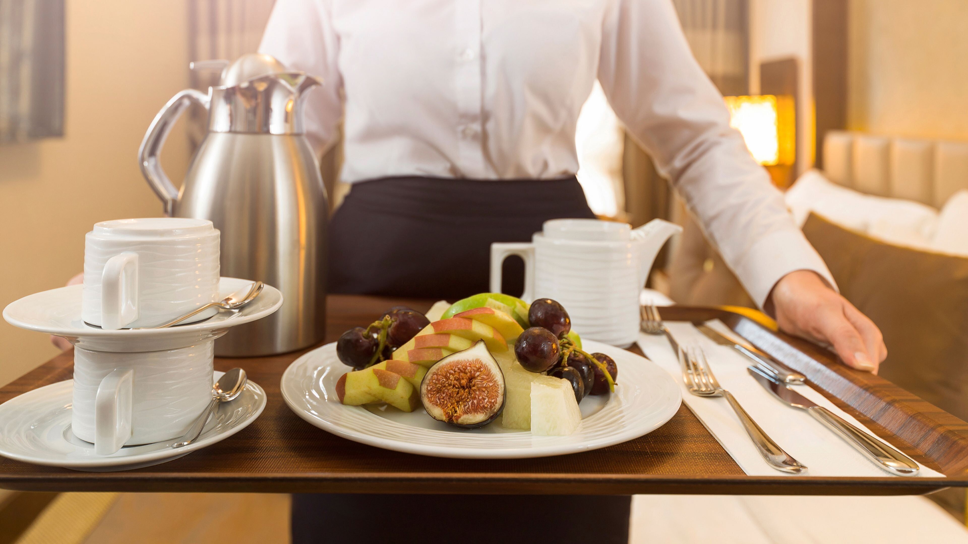 dinner and brunch served