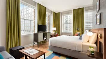 Premium Room, 1 King Bed | Premium bedding, pillow-top beds, desk, laptop workspace