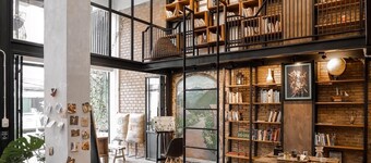 Hobnob Hostel - Adults Only