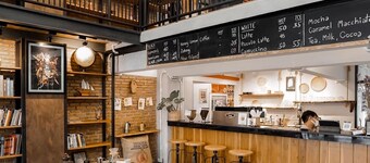 Hobnob Hostel - Adults Only