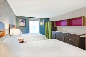客房内保险箱、办公桌、熨斗/熨衣板、免费 WiFi