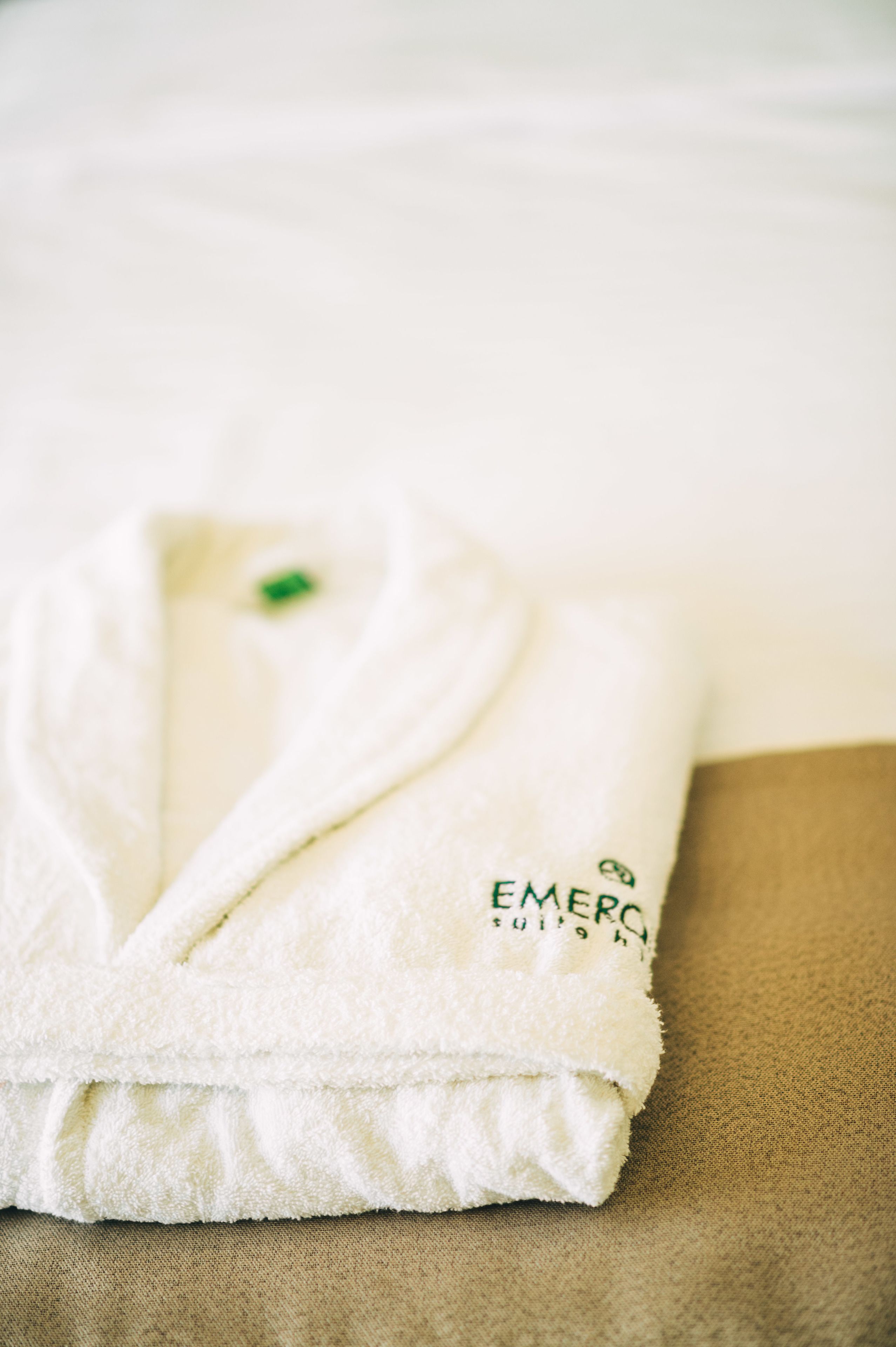 standard triple room | minibar, in-room safe, desk, blackout curtains