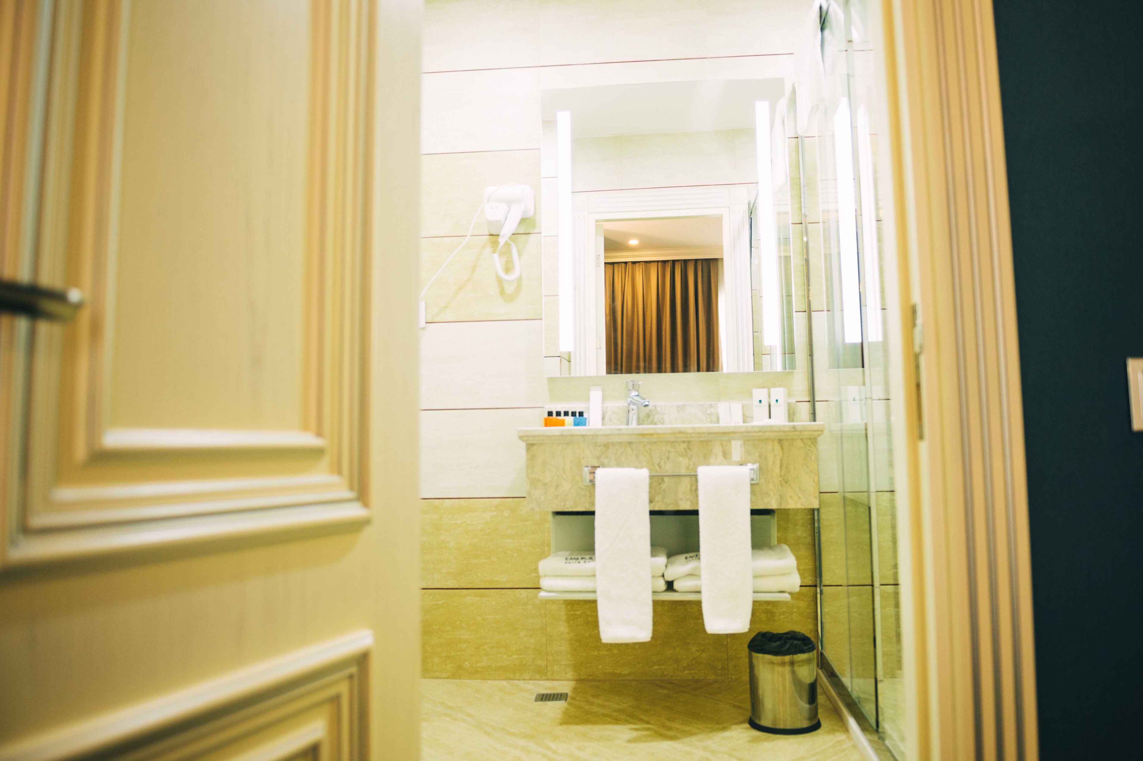 suite | bathroom | free toiletries, hair dryer, bathrobes, slippers