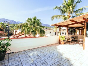 View from property - VELINN Pousada Praia do Perequê (Ilhabela)